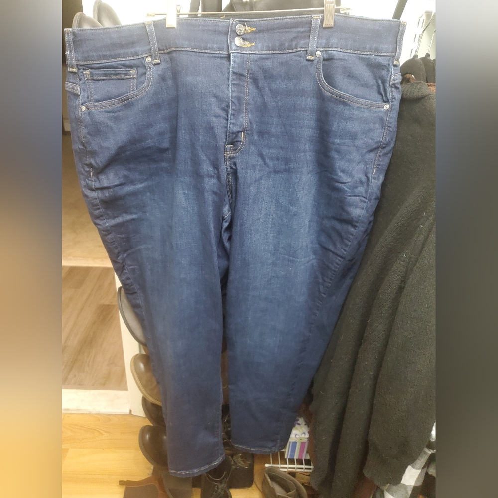 LANE BRYANT size 26R Capri jeans dark blue